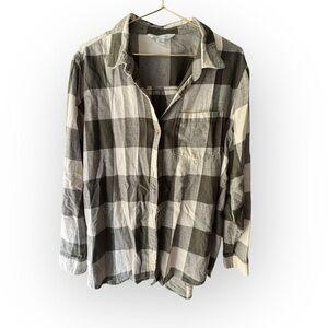 Old Navy Army Green Flannel Plaid Button-Up Shirt